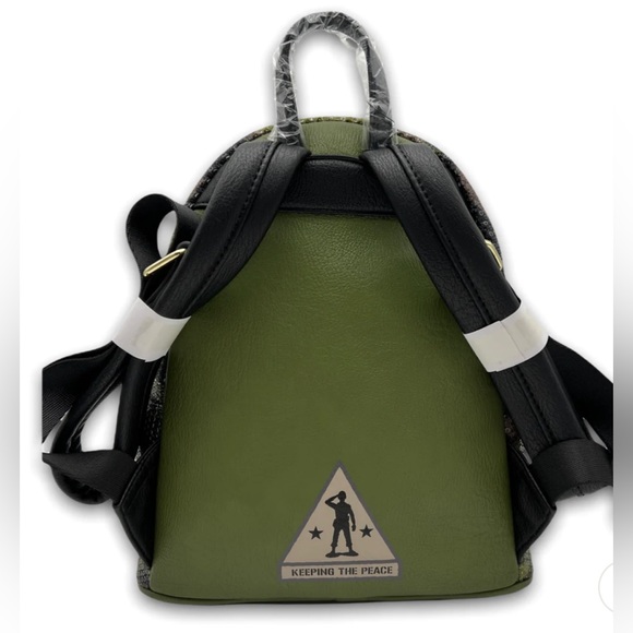 24HR DROP ⬇️ Toy Story soldiers Loungefly exclusive backpack - Picture 3 of 4